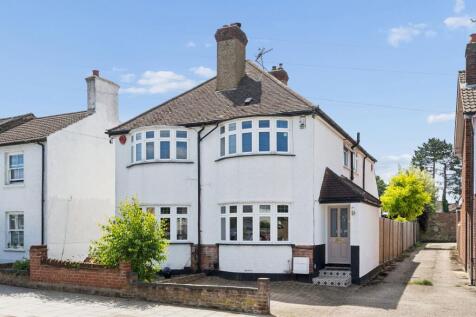 Upper Paddock Road, Oxhey Village, WD19
