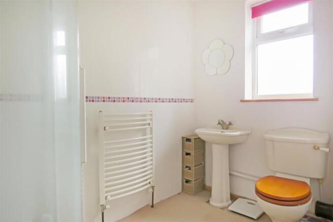 En Suite Shower Room