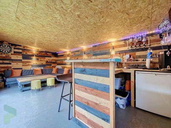 'Man Cave'/Bar/Ho...