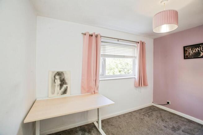 2 bed Semi-Detached for sale Image 9