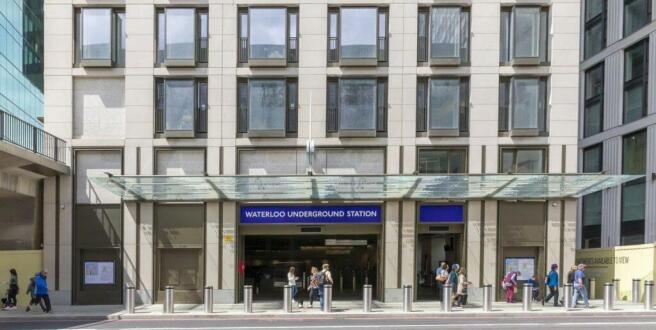 WATERLOO STATION ENTRANCE AT CASSON SQ