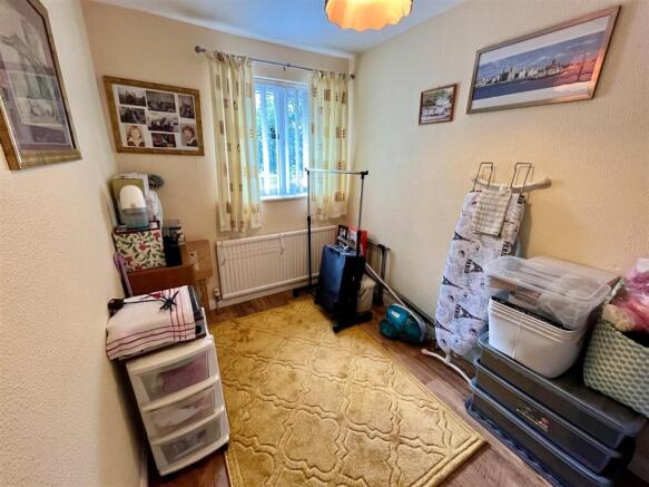 3 bed Semi-Detached for sale Image 9