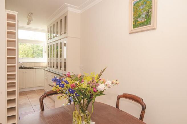 Dining Kitchen HR