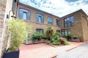 Flat 4, 101 The Glassmills, Hamlet Gardens, London W6 0SX