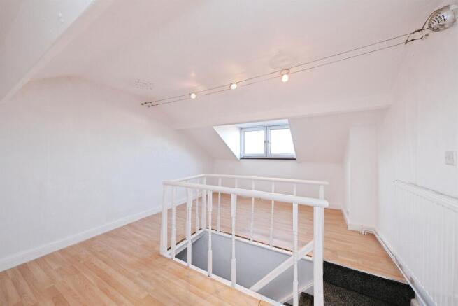 2 bed Terraced for sale Image 11