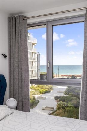 Bayside Apartments, Flat 84-002.JPG