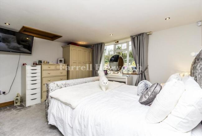 Bedroom 2 Pic 2