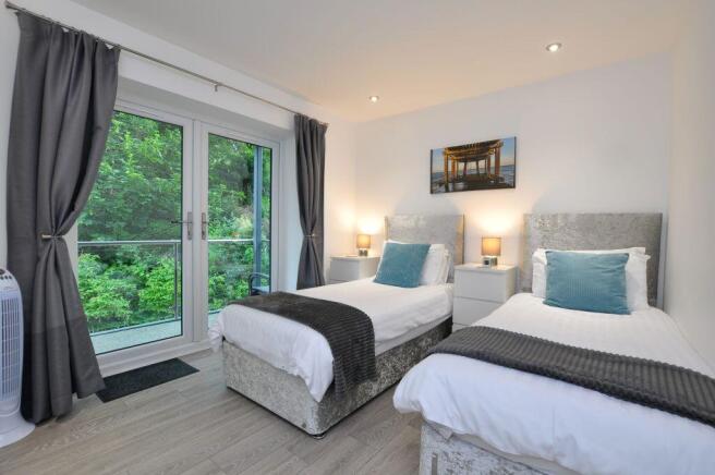 2 bed Apartment for sale Image 8