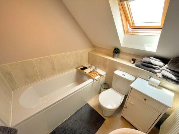 BATHROOM/W.C.