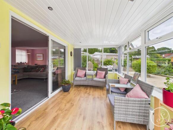 2 bed Detached Bungalow for sale Image 10