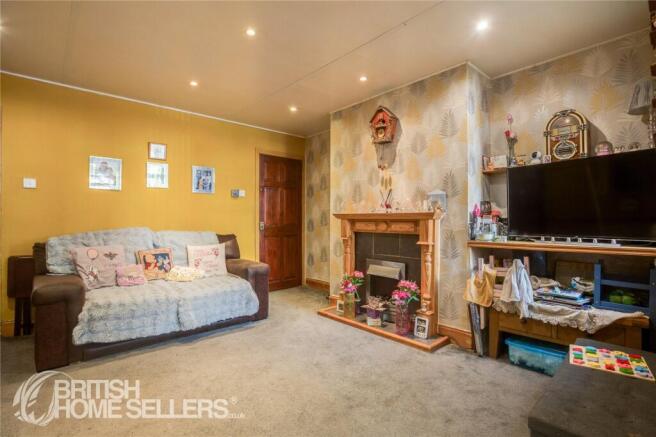 3 bed Terraced for sale Image 4