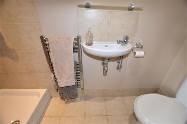 Shower Room En-suite