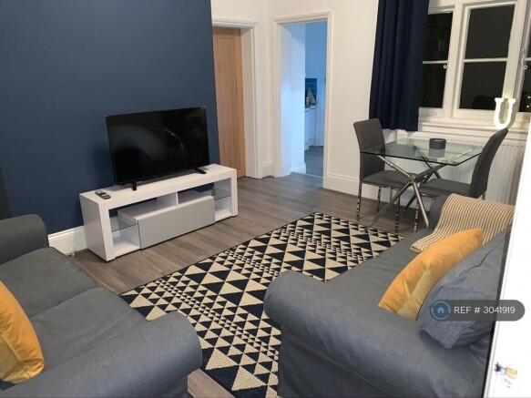 Lounge With 2 Sofas