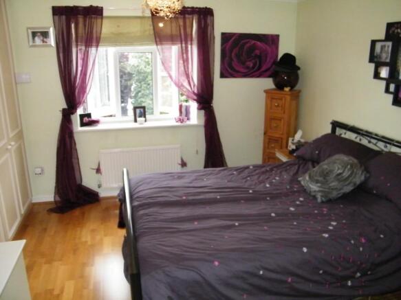 MAIN BED