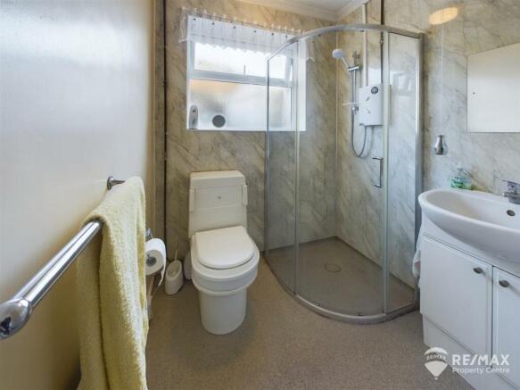 Shower Room.jpg