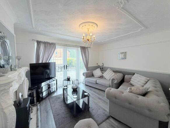 Henlow Avenue, Southdene photo 4