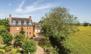14 The Manor, Kings Park, Bury St. Edmunds IP29 4TY