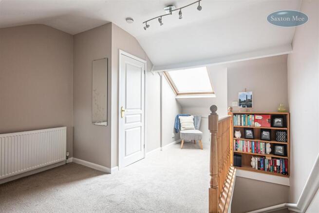 3 bed Terraced for sale Image 10
