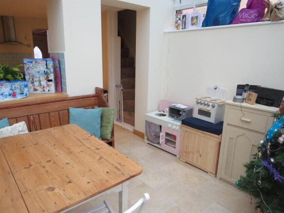 Conservatory/dining Room