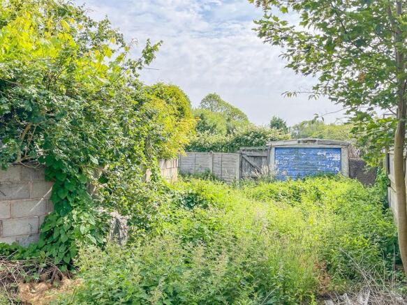 DETACHED GARAGE