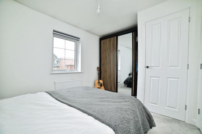 2 bed Semi-Detached for sale Image 8