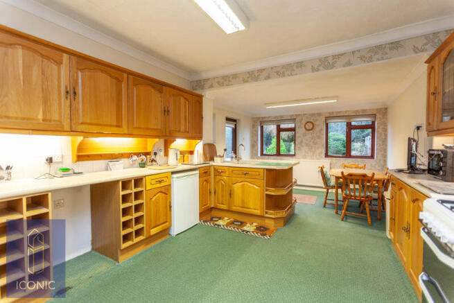 Mountfield Avenue, Hellesdon, Norwich photo 4
