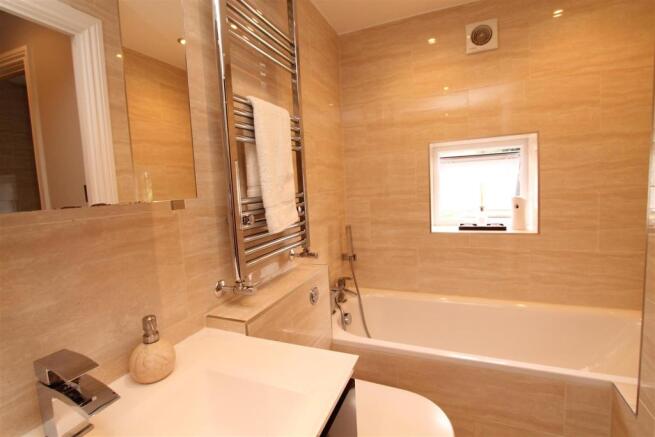 Bathroom.JPG