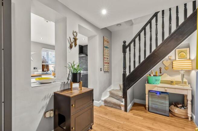 3 bed Semi-Detached for sale Image 8