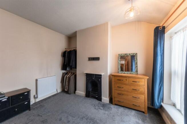 15 Beeston Street-019.jpg