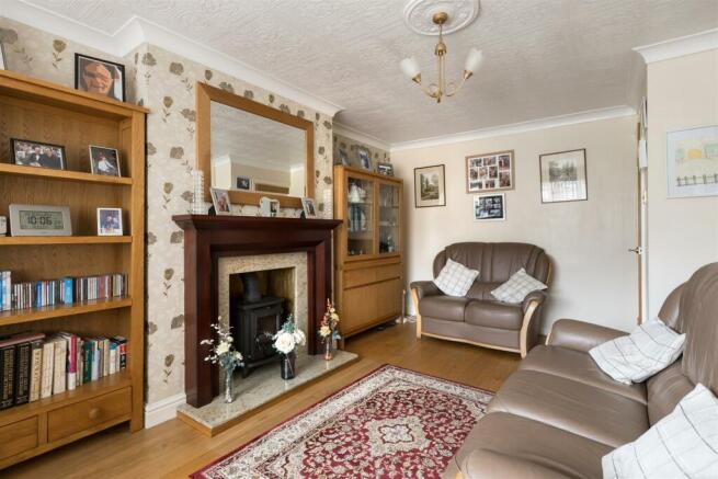 18 Sycamore Close-07.jpg