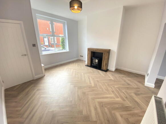 2 bed Semi-Detached for sale Image 5