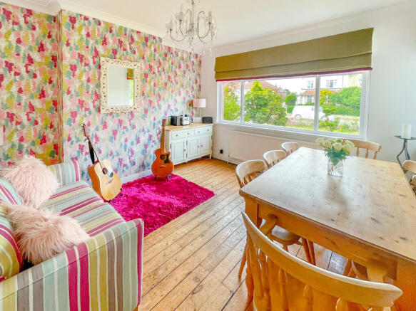 3 bed Semi-Detached for sale Image 4