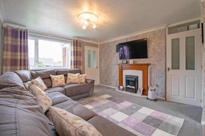 Huntingdon Crescent, Burton-Upon-Stather, DN15 photo 4
