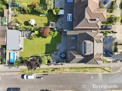 Cranston Park Avenue, Upminster, RM14