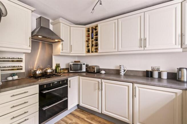 For Sale by Aspire Residential | High Street