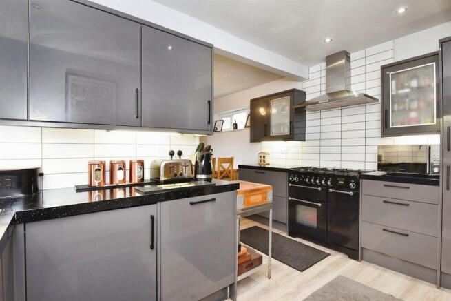 Kitchen Diner: