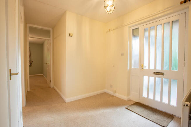 8 Riggs Close, Grange-over-Sands, Cumbria, LA11 6SX photo 4