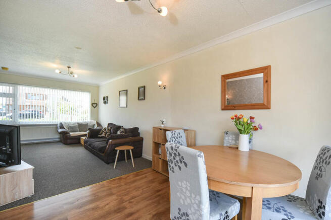 Sitting/Dining Room