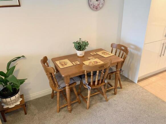 1 bed Retirement Property for sale Image 8