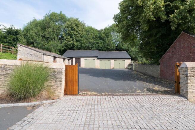 Drive Entrance and Garaging