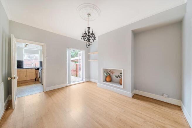 2 bed Terraced for sale Image 6