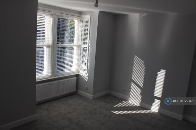 Master Bedroom To Front
