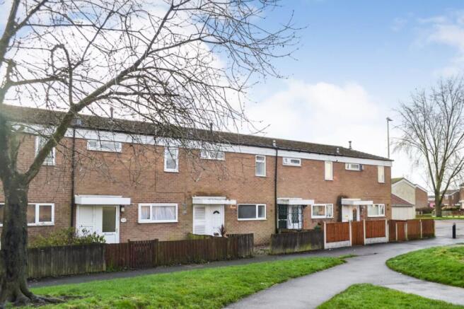 Three Bedroom Mid Terrace Family Home in Woodside