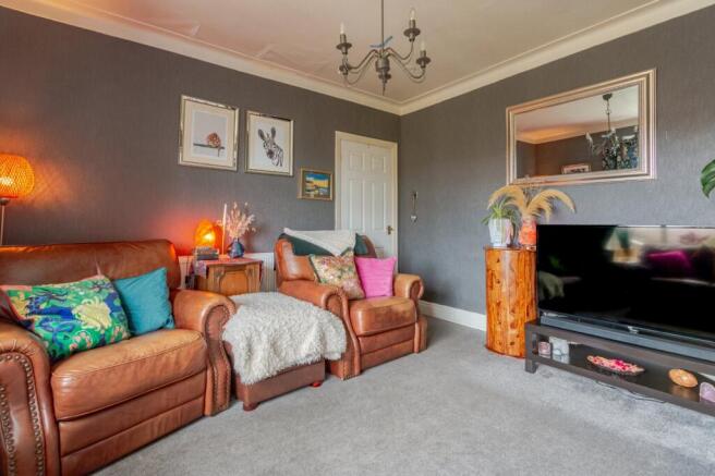 3 bed Terraced for sale Image 11