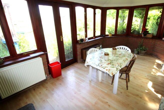 GARDEN ROOM VIEW