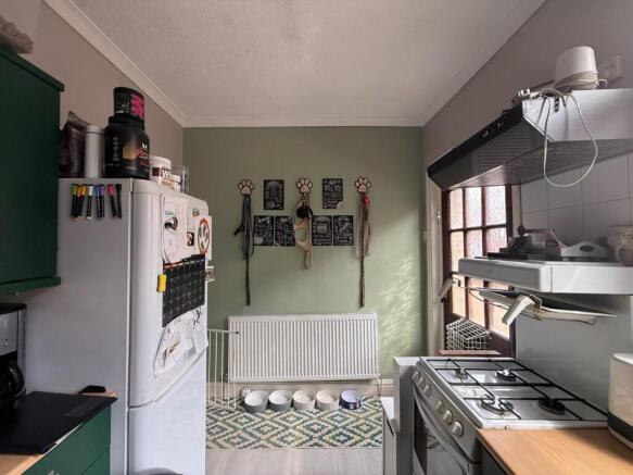 2 bed Terraced for sale Image 5