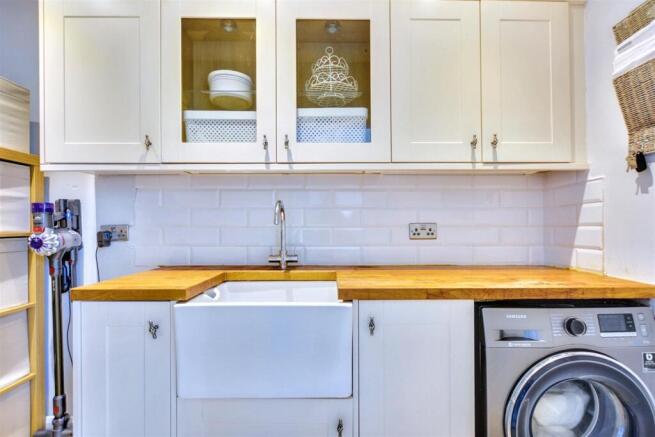 Utility Room_1.jpeg