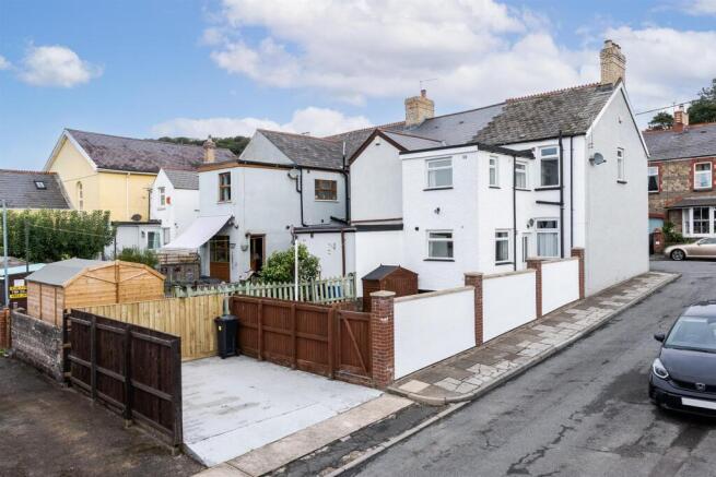 5, Queen Street Tongwynlais-SWPP-WEB-02.jpg