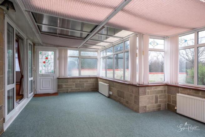 Entrance/Conservatory