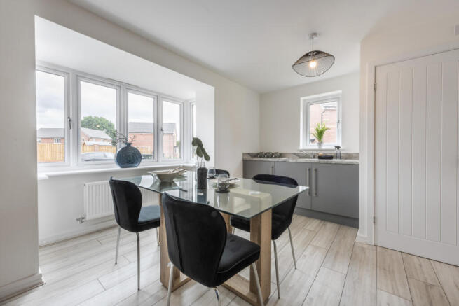 3 bed Semi-Detached for sale Image 2